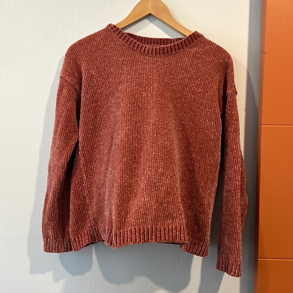 Poof Apparel Size Large Mauve Sweater